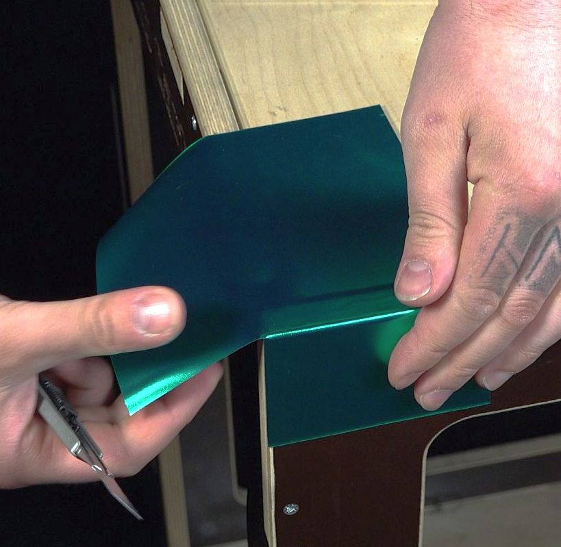 Yellotools EdgeWrap Cutter Mastermind | Möbelkante folieren | Anwendungsbild 5