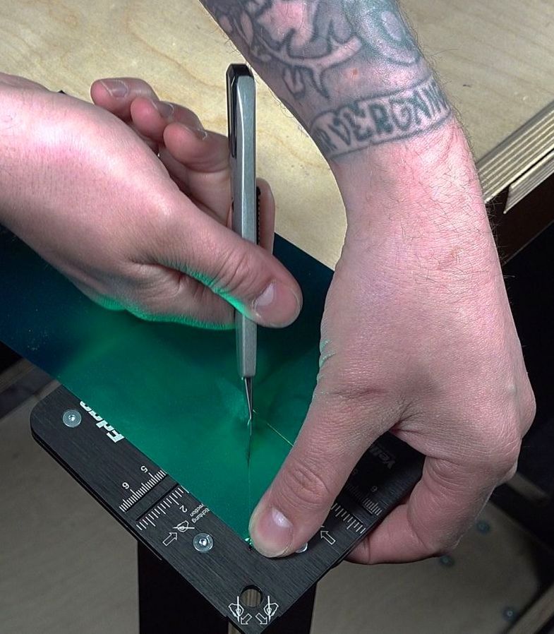 Yellotools EdgeWrap Cutter Mastermind | Möbelkanten überlappend folieren | Anwendungsbild 3