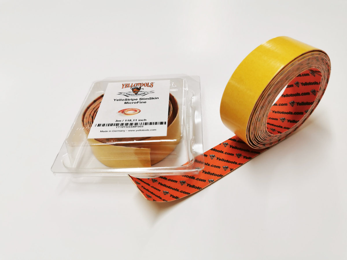 Yellotools YelloStripe Micro SlimSkin mit Verpackung