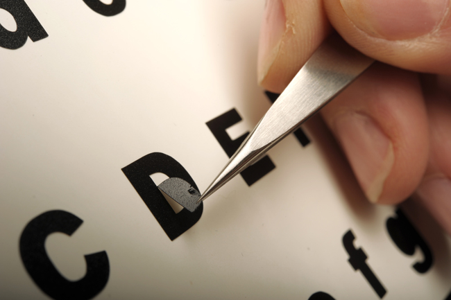 Yellotools SignTweezer Straight Anwendung 2