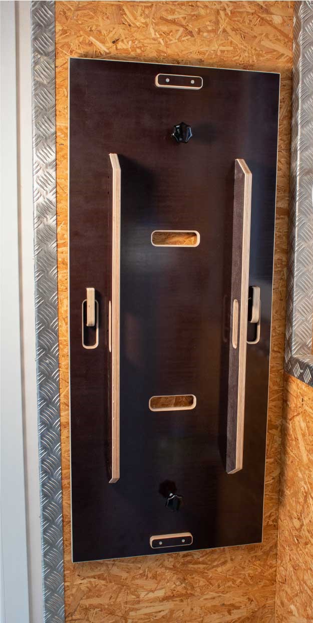 Yellotools WrapStep Walk Wall Mount | Beispiel für Wandaufhängung für Verbindungsplatte 1