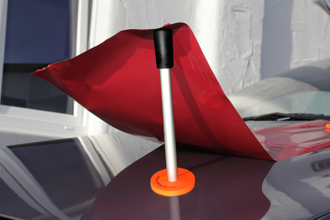 Yellotools LongMag HD als Abstandhalter für Autofolien