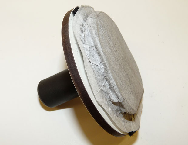 Yellotools EasyWeed Powder Unterseite des Stempels mit Puder-Pad